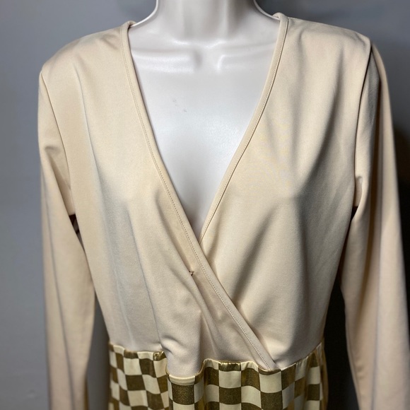 Checker Dress - Picture 2 of 7